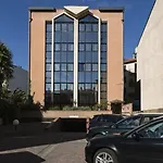 Hotell De Brienne 4*