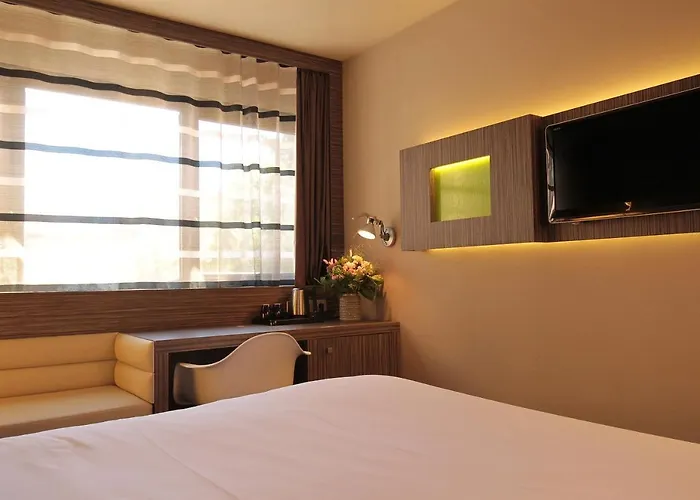 دي برييان 4* تولوز