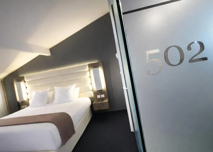 دي برييان 4* تولوز