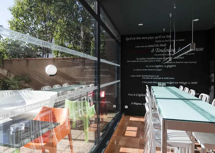 布列讷酒店 4* 圖盧茲